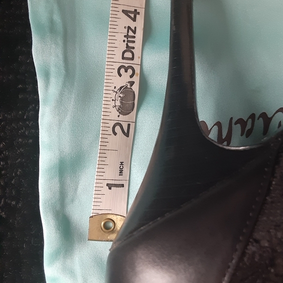 Knee Length Lace Zip-up Boots - Picture 7 of 8